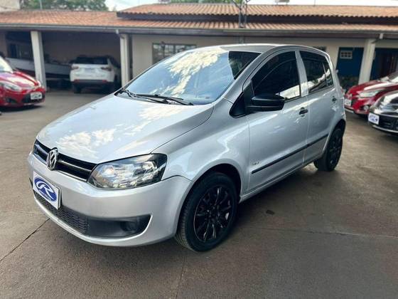 VOLKSWAGEN FOX 1.6 MI 8V FLEX 4P AUTOMATIZADO VOLKSWAGEN FOX 1.6 MI 8V FLEX 4P AUTOMATIZADO
